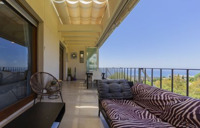 Resale - Apartment - Duplex - Marbella - Altos de los Monteros