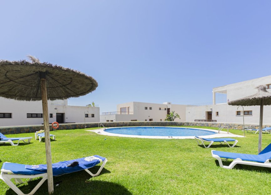 Resale - Apartment - Duplex - Marbella - Altos de los Monteros