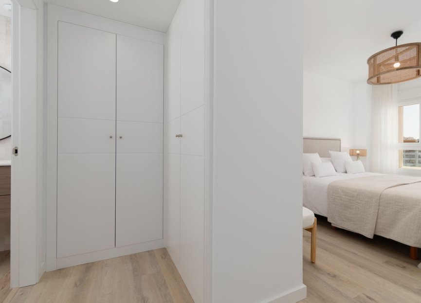 Resale - Apartment - Top Floor Apartment - Marbella - Nueva Andalucia