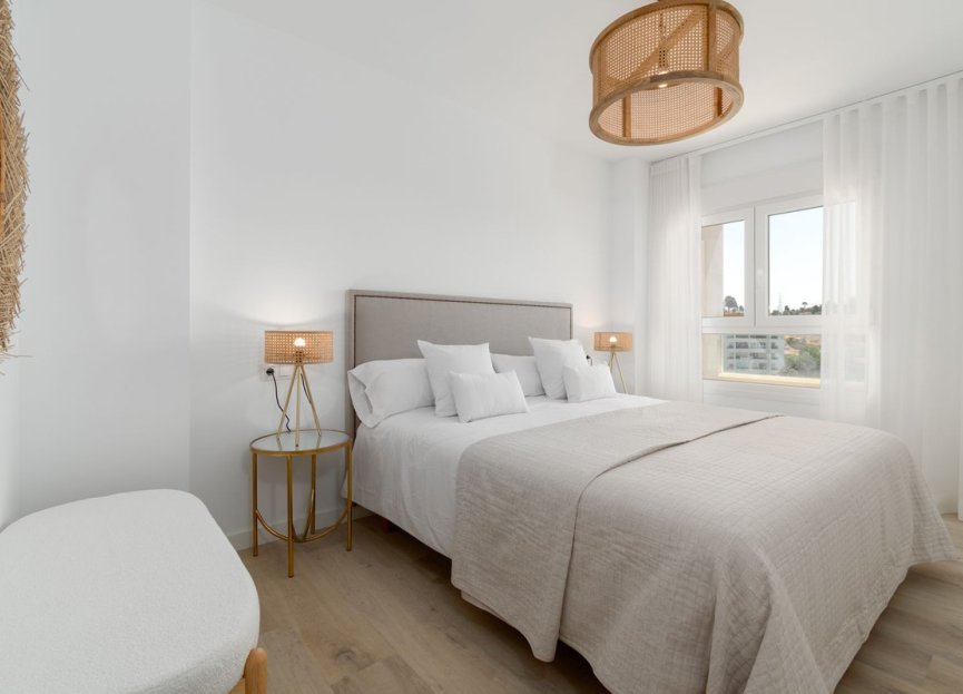 Resale - Apartment - Top Floor Apartment - Marbella - Nueva Andalucia