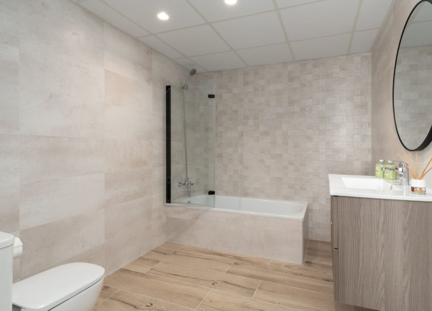 Resale - Apartment - Top Floor Apartment - Marbella - Nueva Andalucia