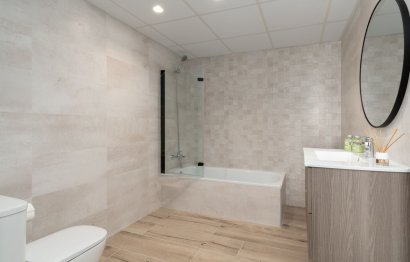 Resale - Apartment - Top Floor Apartment - Marbella - Nueva Andalucia