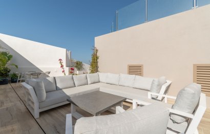 Resale - Apartment - Top Floor Apartment - Marbella - Nueva Andalucia