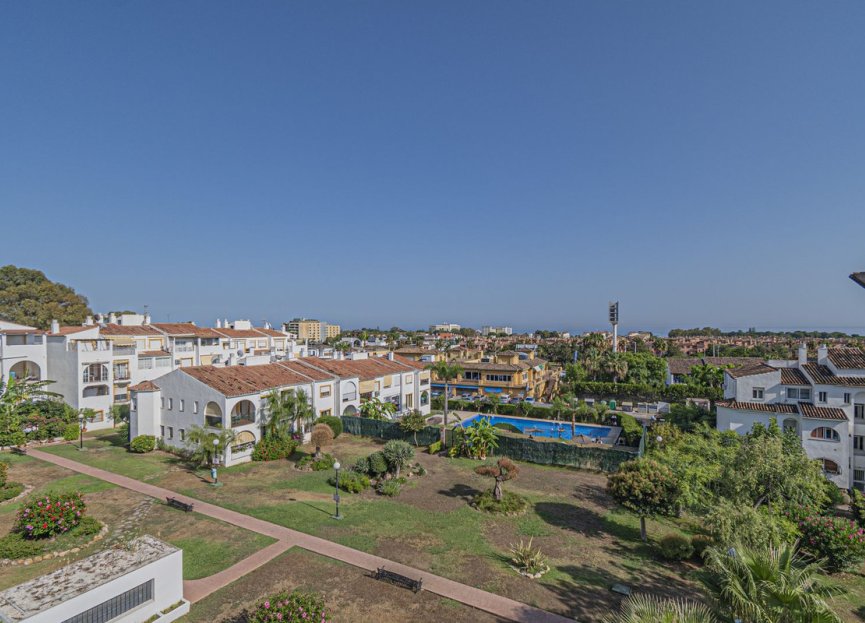 Resale - Apartment - Top Floor Apartment - Estepona - Diana Park