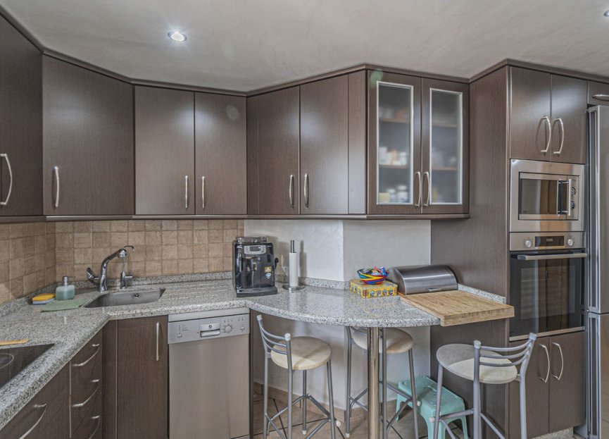 Resale - Apartment - Top Floor Apartment - Estepona - Diana Park