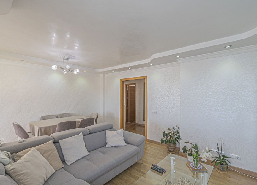 Resale - Apartment - Top Floor Apartment - Estepona - Diana Park