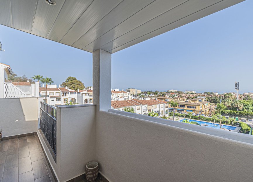 Resale - Apartment - Top Floor Apartment - Estepona - Diana Park