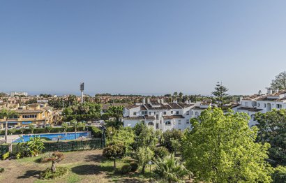 Resale - Apartment - Top Floor Apartment - Estepona - Diana Park