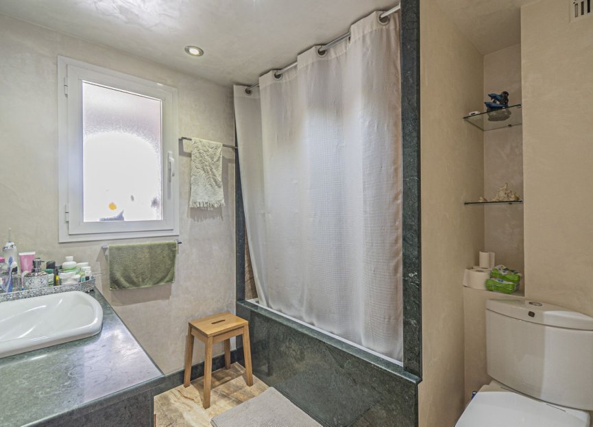 Resale - Apartment - Top Floor Apartment - Estepona - Diana Park