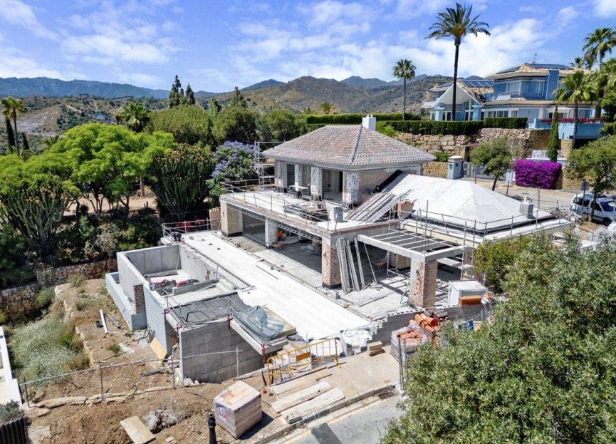 Resale - House - Detached Villa - Marbella - Elviria