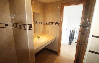 Resale - House - Detached Villa - Benalmádena - Benalmadena Centro