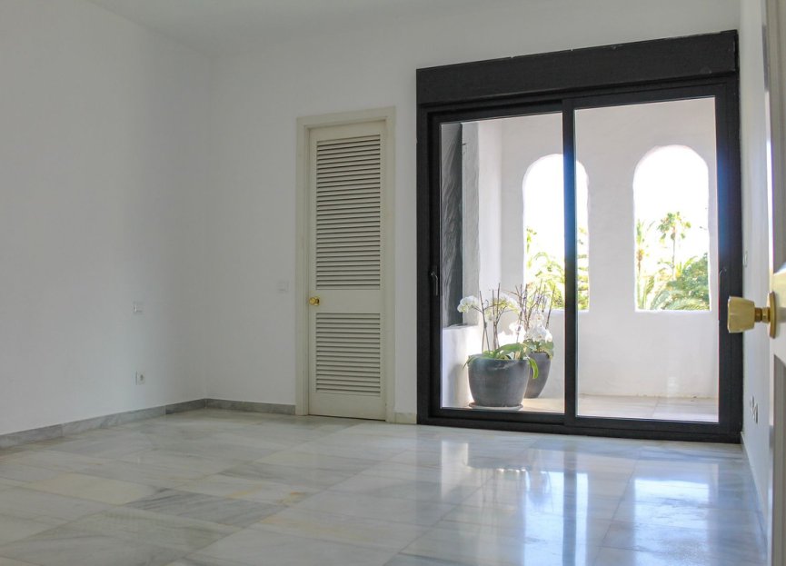 Resale - Apartment - Penthouse - Marbella - Puerto Banús