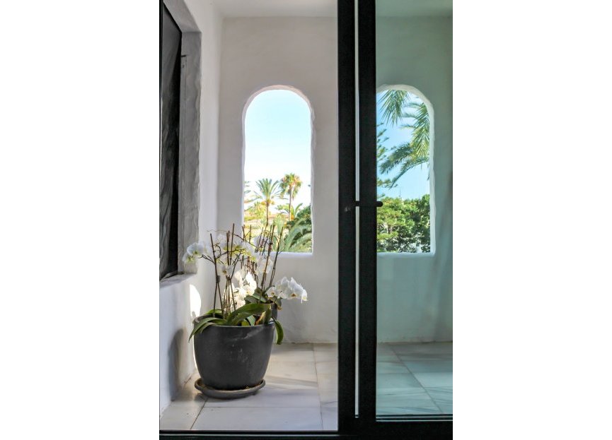 Resale - Apartment - Penthouse - Marbella - Puerto Banús