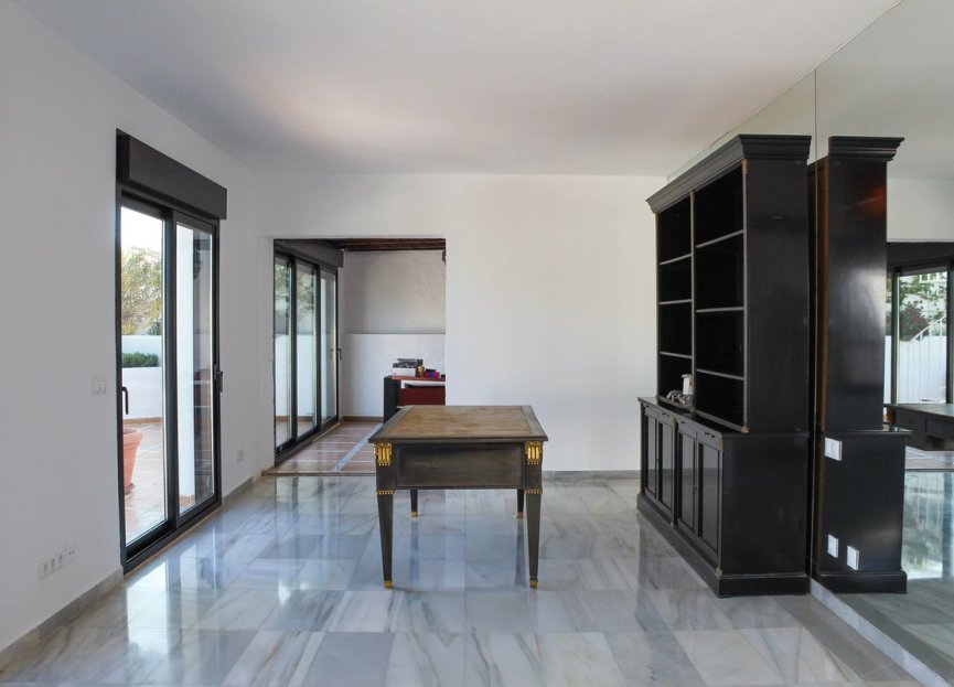 Resale - Apartment - Penthouse - Marbella - Puerto Banús