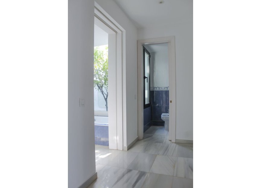 Resale - Apartment - Penthouse - Marbella - Puerto Banús