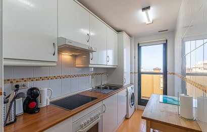 Resale - Apartment - Middle Floor Apartment - Benalmádena - Benalmadena Centro