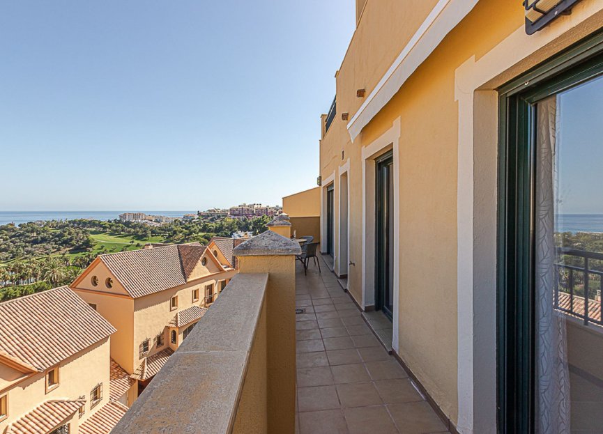 Resale - Apartment - Middle Floor Apartment - Benalmádena - Benalmadena Centro