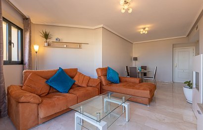 Resale - Apartment - Middle Floor Apartment - Benalmádena - Benalmadena Centro