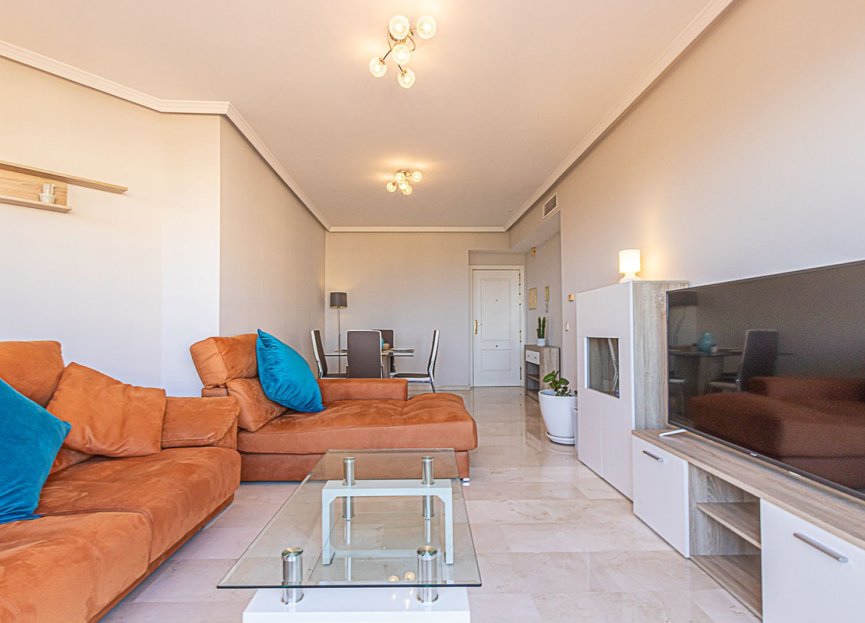 Resale - Apartment - Middle Floor Apartment - Benalmádena - Benalmadena Centro