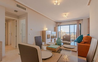 Resale - Apartment - Middle Floor Apartment - Benalmádena - Benalmadena Centro