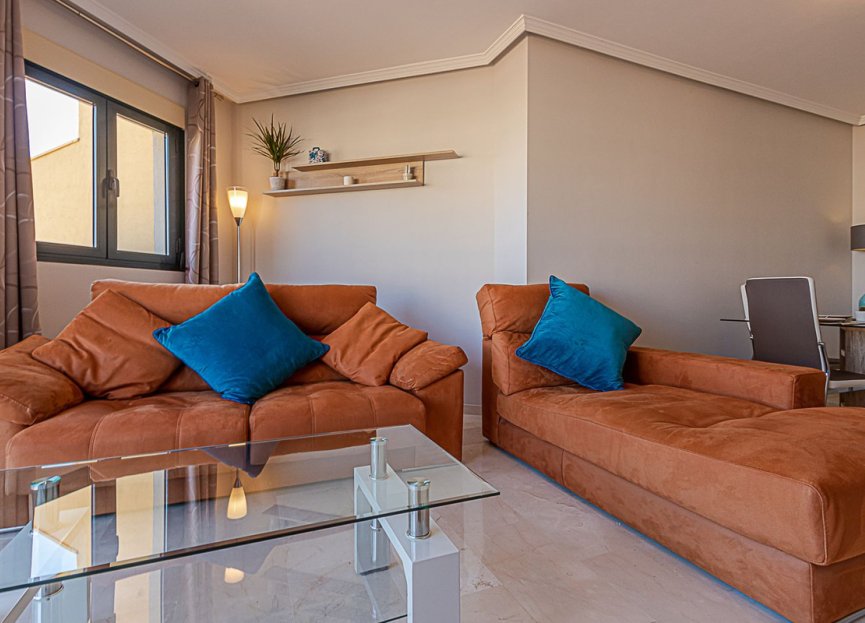 Resale - Apartment - Middle Floor Apartment - Benalmádena - Benalmadena Centro