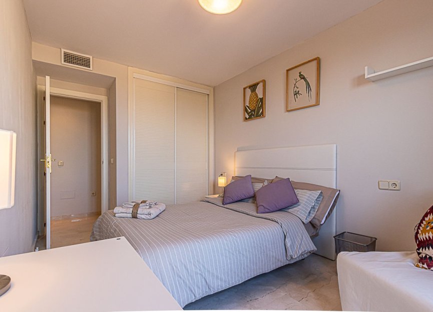 Resale - Apartment - Middle Floor Apartment - Benalmádena - Benalmadena Centro