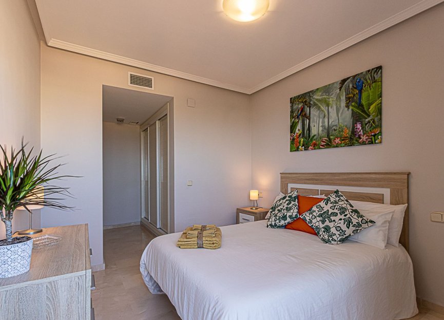 Resale - Apartment - Middle Floor Apartment - Benalmádena - Benalmadena Centro