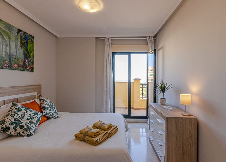 Resale - Apartment - Middle Floor Apartment - Benalmádena - Benalmadena Centro