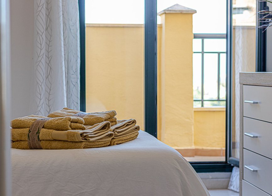 Resale - Apartment - Middle Floor Apartment - Benalmádena - Benalmadena Centro