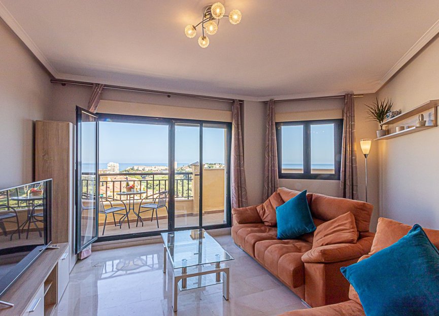 Resale - Apartment - Middle Floor Apartment - Benalmádena - Benalmadena Centro