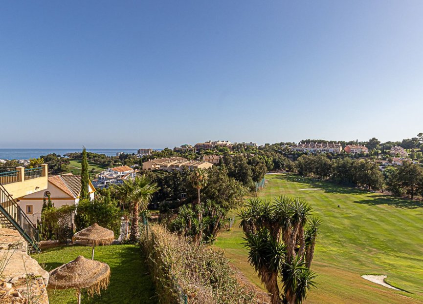 Resale - Apartment - Middle Floor Apartment - Benalmádena - Benalmadena Centro