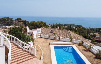 Resale - House - Detached Villa - Benalmádena - Benalmadena Pueblo