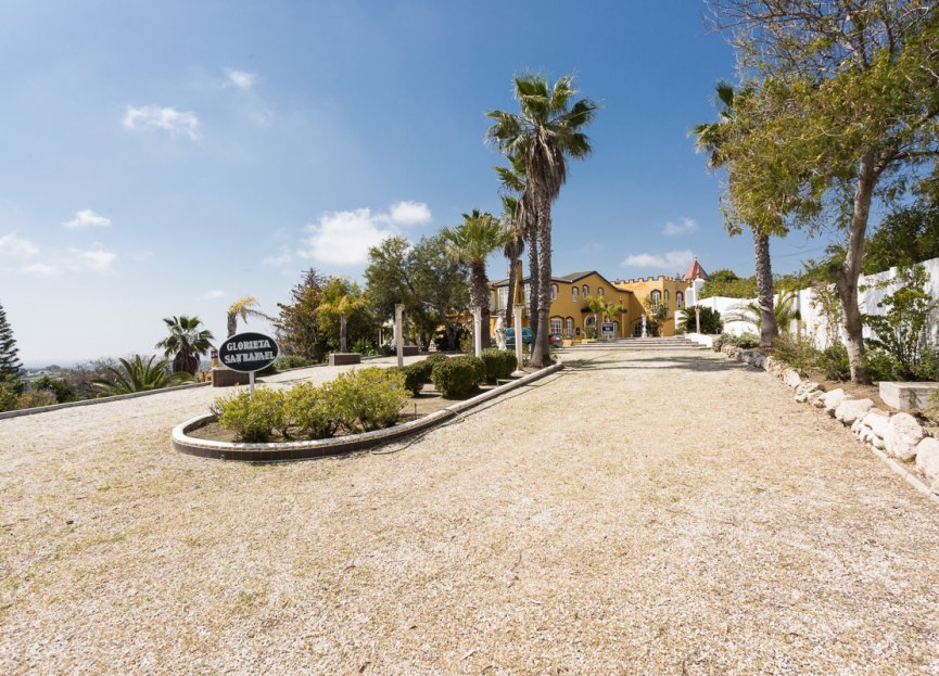 Resale - House - Detached Villa - Benahavís - Benahavís Centro