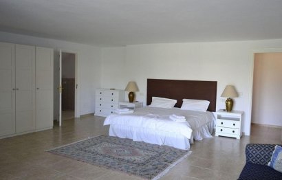 Resale - House - Detached Villa - Estepona - Cancelada