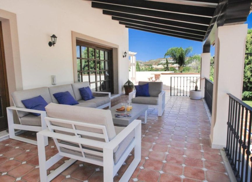 Resale - House - Detached Villa - Estepona - Cancelada