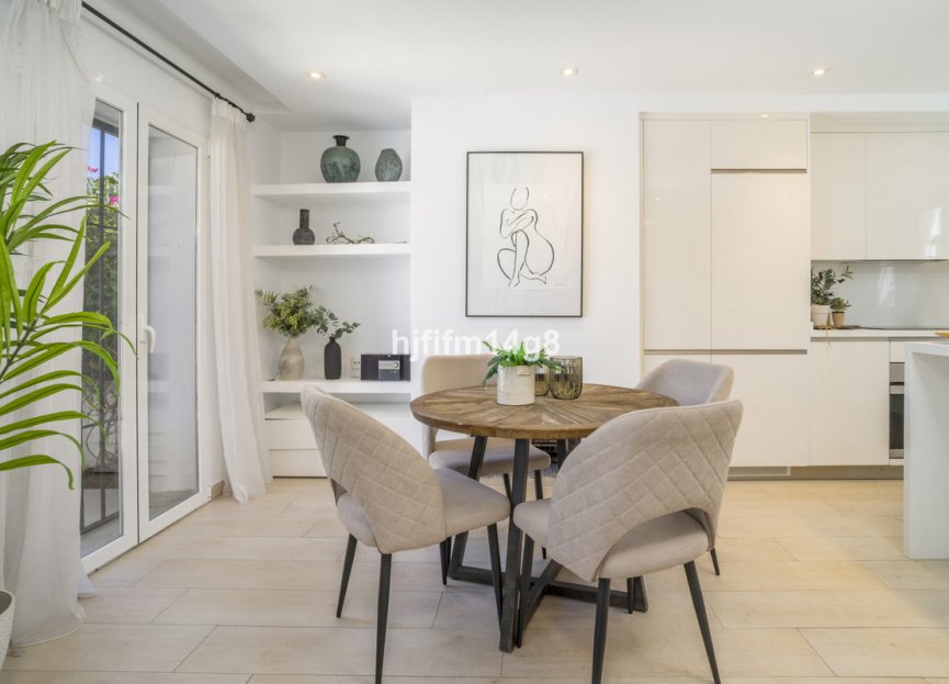 Resale - House - Townhouse - Marbella - Nueva Andalucia