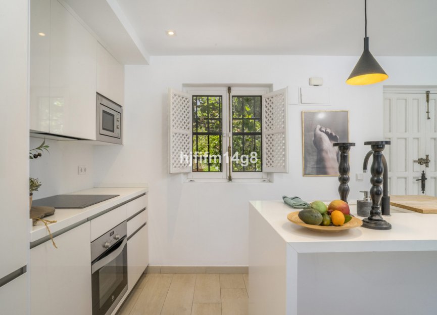 Resale - House - Townhouse - Marbella - Nueva Andalucia