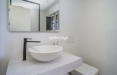 Resale - House - Townhouse - Marbella - Nueva Andalucia