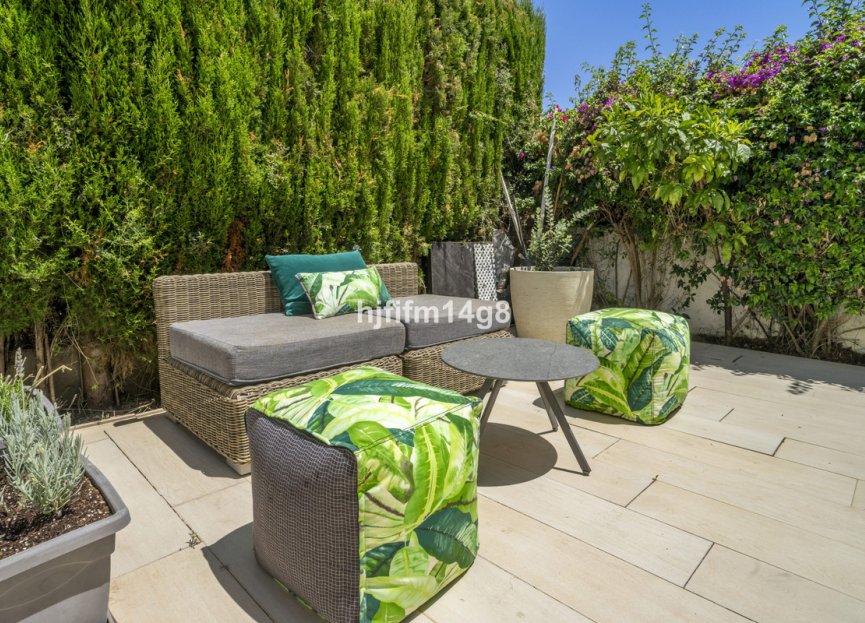 Resale - House - Townhouse - Marbella - Nueva Andalucia