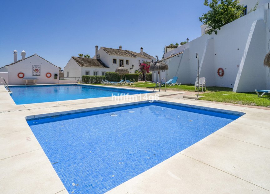 Resale - House - Townhouse - Marbella - Nueva Andalucia