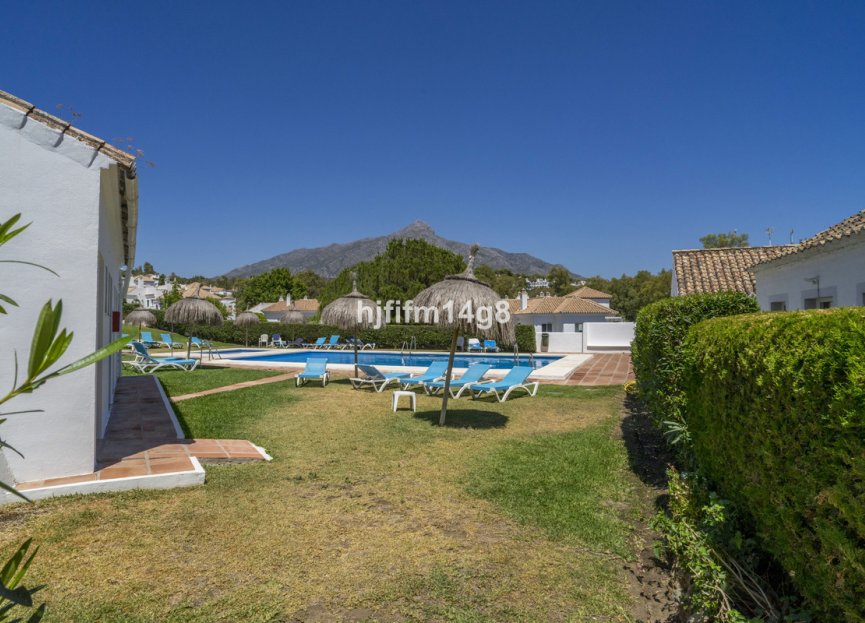 Resale - House - Townhouse - Marbella - Nueva Andalucia