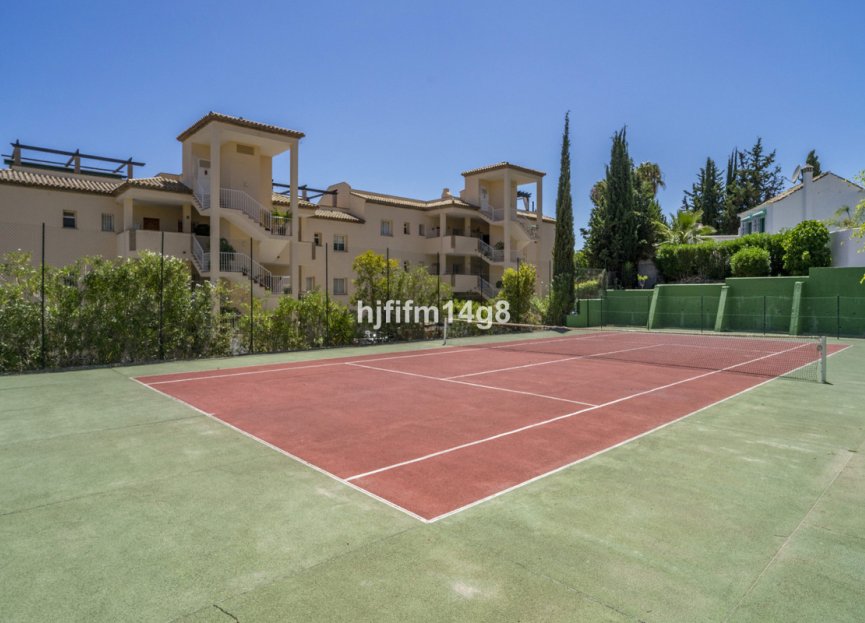 Resale - House - Townhouse - Marbella - Nueva Andalucia