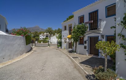 Resale - House - Townhouse - Marbella - Nueva Andalucia
