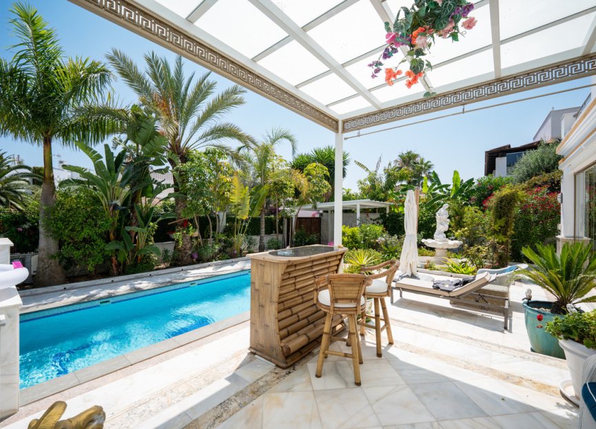 Resale - House - Detached Villa - Marbella - Marbella Centro