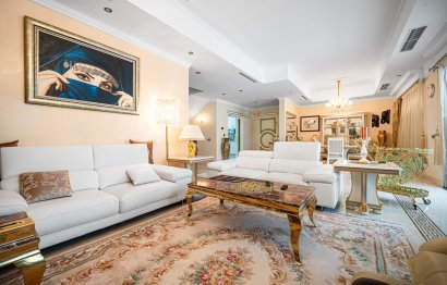 Resale - House - Detached Villa - Marbella - Marbella Centro