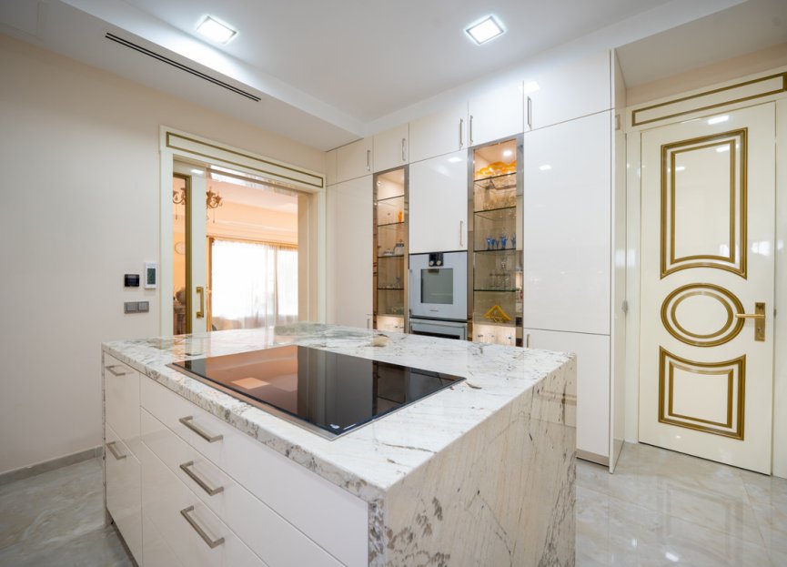 Resale - House - Detached Villa - Marbella - Marbella Centro