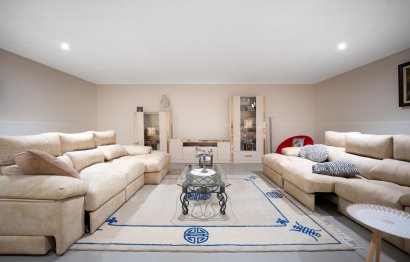 Resale - House - Detached Villa - Marbella - Marbella Centro