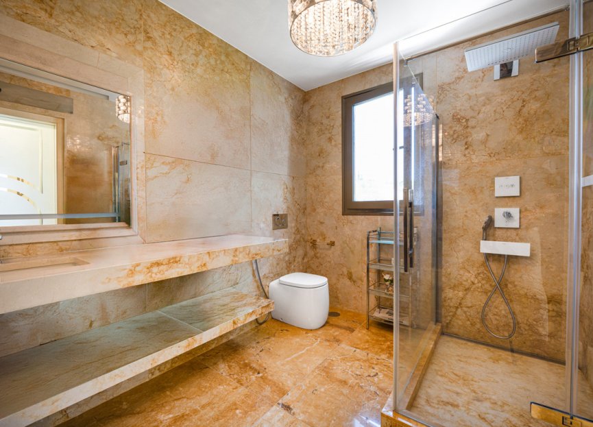 Resale - House - Detached Villa - Marbella - Marbella Centro