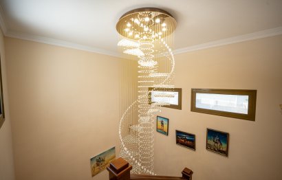 Resale - House - Detached Villa - Marbella - Marbella Centro