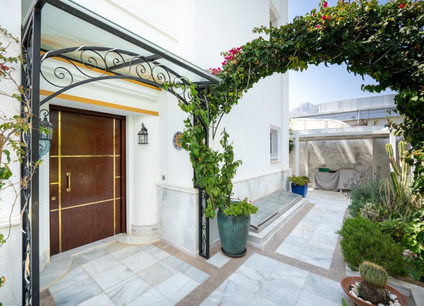 Resale - House - Detached Villa - Marbella - Marbella Centro